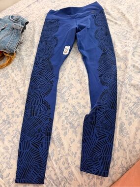 Nike Blue Patterned Athletic Leggings S